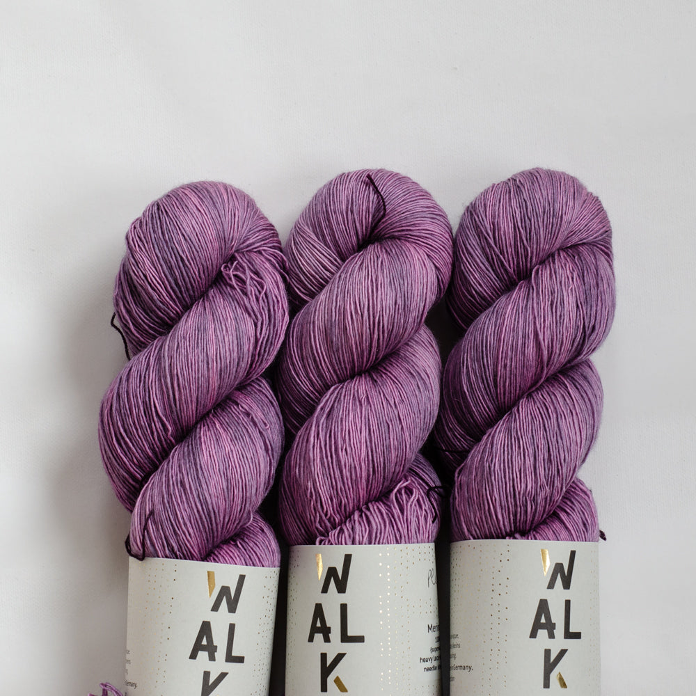 Merino Light &quot;Plum&quot; - versandfertige Farben